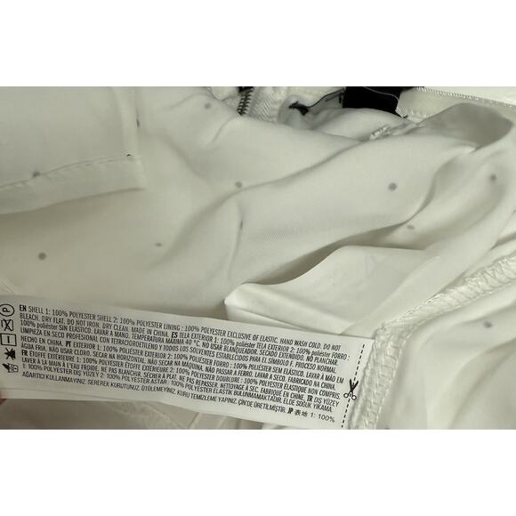 NWT Forever 21 White Off-the-Shoulder Bustier Crop Top With Rhinestone Size S - Picture 6 of 6